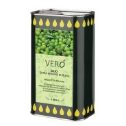 Extra natives Olivenöl in einer Dose (hergestellt in Italien)